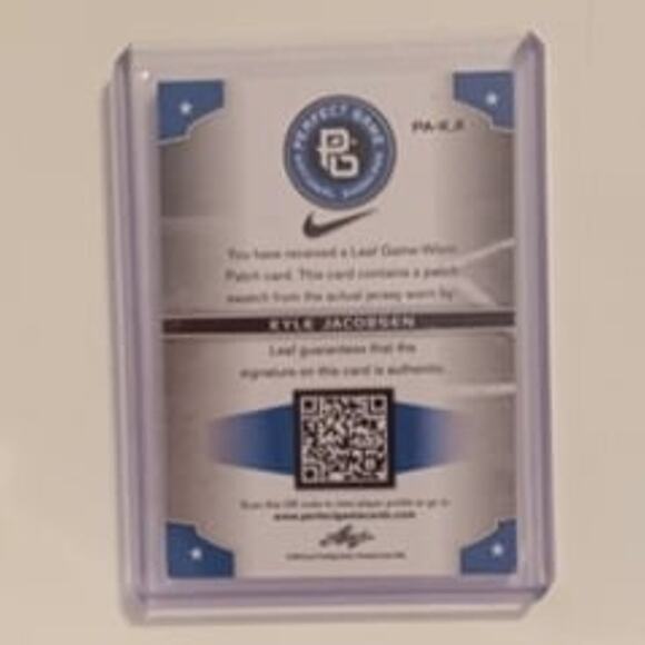 Kyle Jacobsen 10/15 Auth Sig & Game Worn Patch Leaf #PA-KJI - Picture 6 of 6